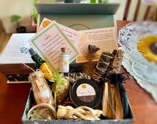 Load image into Gallery viewer, AmaraBee New Home, New Beginnings Deluxe Cleansing Kit
